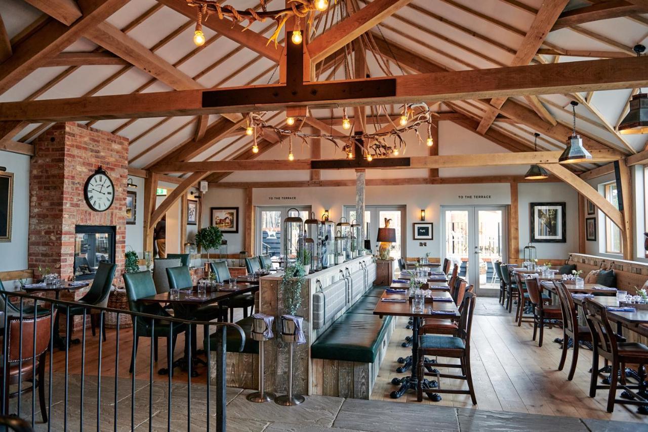 Hare And Hounds - Newbury